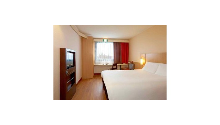 Hotel Ibis Krakow Centrum poza 8