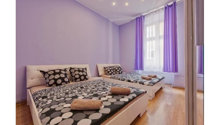 Queens Apartments poza 0